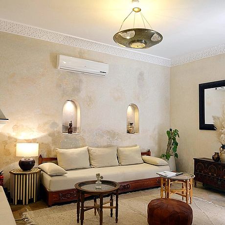 Riad Zoraida Galerie Blick in die Lounge
