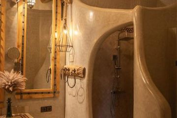Eden Boutique Hotel Superiorsuite Dusche