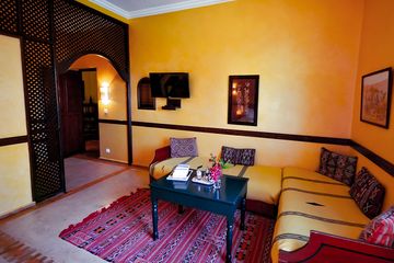 Hotel Riad Zahra Minisuite mit Poolblick Sitzecke