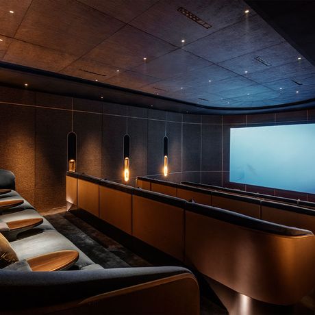 Blick in den Kinosaal des Luxushotels Mamounia