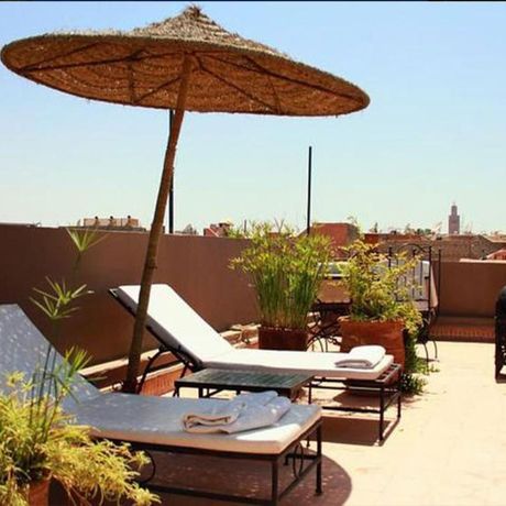 Riad Al Karama Dachterrasse Blick auf die Dachterrasse