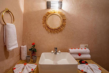 Riad Samir Privilege Standardzimmer Waschbecken