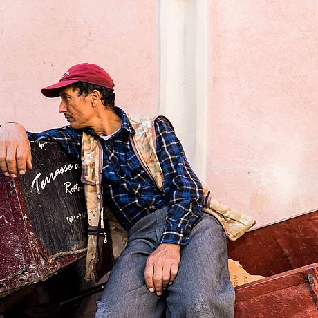 Private Fototour Marrakesch Galerie Carossa-Träger in der Alstadt von Marrakesch
