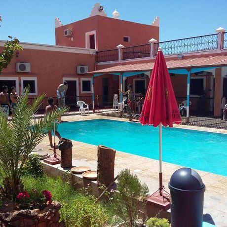 Hotel Arganier Ammelne Pool Menschen Blick auf den Pool