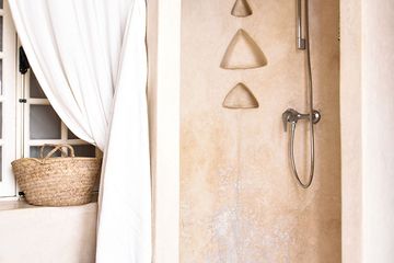 Riad Lyon Mogador Standardzimmer Dusche