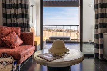 Hotel Sofitel Thalassa Sea & Spa deluxezimmer tisch