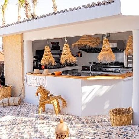 La Maison des Vagues Galerie Blick auf die Snackbar
