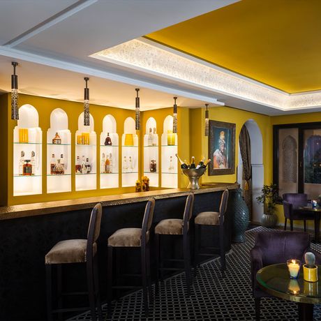 Blick in die Bar des Kasbah-Hotels Tamadot