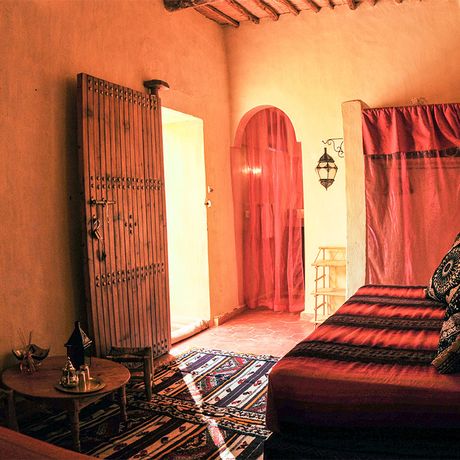 Oasenlodge Dar Sofar Standardzimmer Alili Blick auf den Eingangsbereich des Standardzimmers Alili der Oasenlodge Dar Sofar