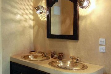 Riad Al Karama Deluxezimmer Badezimmer