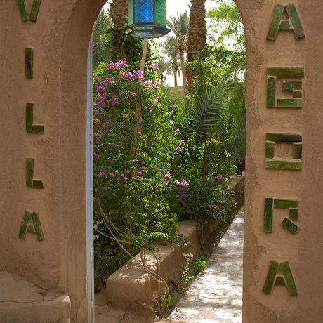 Blick auf den Eingangsbereich der Oasenlodge Villa Zagora