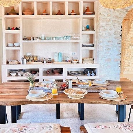 Kaouki Lodge Galerie Blick auf den gedeckten Frühstückstisch